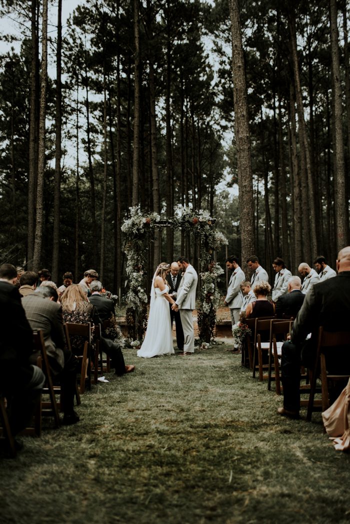 Dreamy Autumnal Georgia Wedding at The Inn at Serenbe - Junebug Weddings