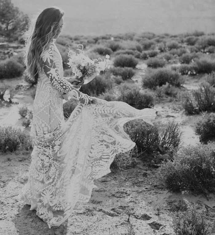 Intimate Southwestern Desert Wedding at Moab Under Canvas | Junebug ...