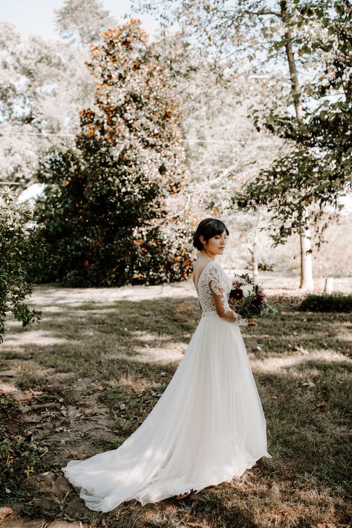 Vintage-Inspired North Carolina Wedding at Windy Hill Farm | Junebug ...