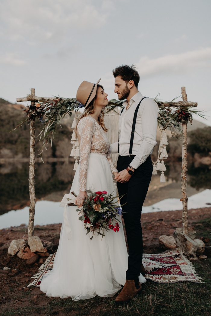 https://junebugweddings.com/wedding-blog/wp-content/uploads/2018/04/alternative-french-riviera-elopement-inspiration-for-the-wild-in-love-leslie-s-photography-38.jpg