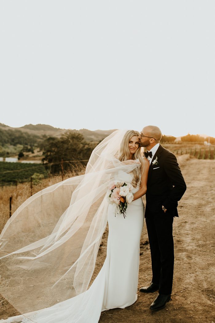 This Luxe Sunstone Winery Wedding Surprised Guests with a Legal