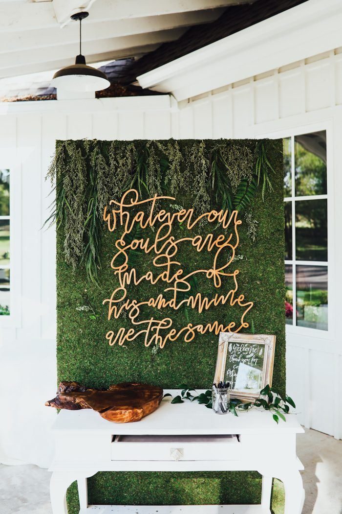 Clever & Punny Wedding Sign Ideas for Every Part of Your Day