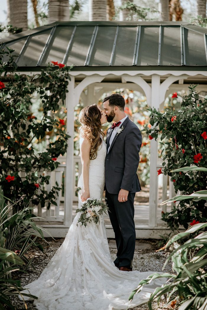 Lush Glam Garden Wedding At Palma Sola Botanical Park Junebug