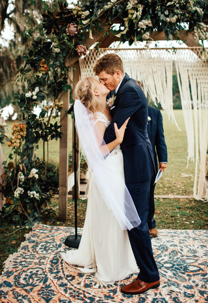 Naturally Whimsical Florida Wedding at Sydonie Mansion | Junebug Weddings
