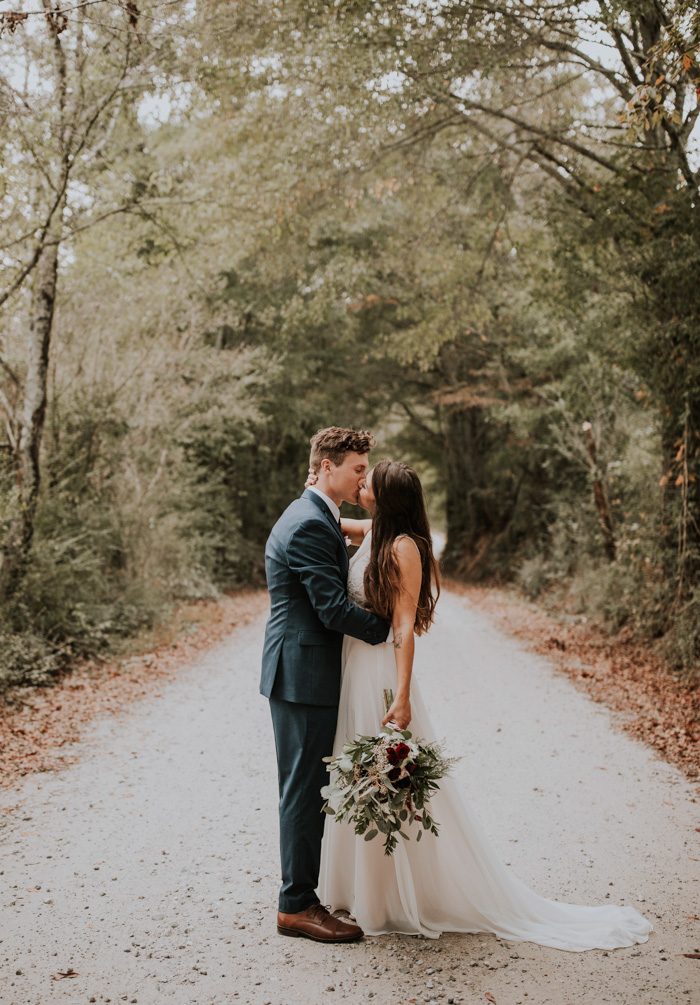 Rustic Chic Georgia Wedding At West Milford Farm Junebug Weddings