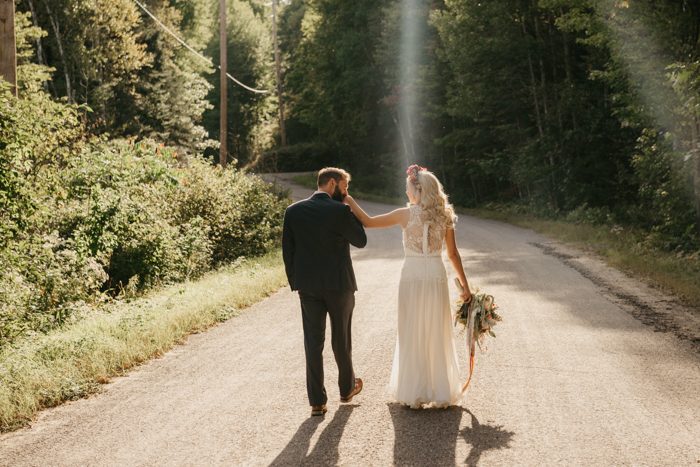 This Entirely DIY Wedding Transformed a Lakefront Cottage Into a Boho ...
