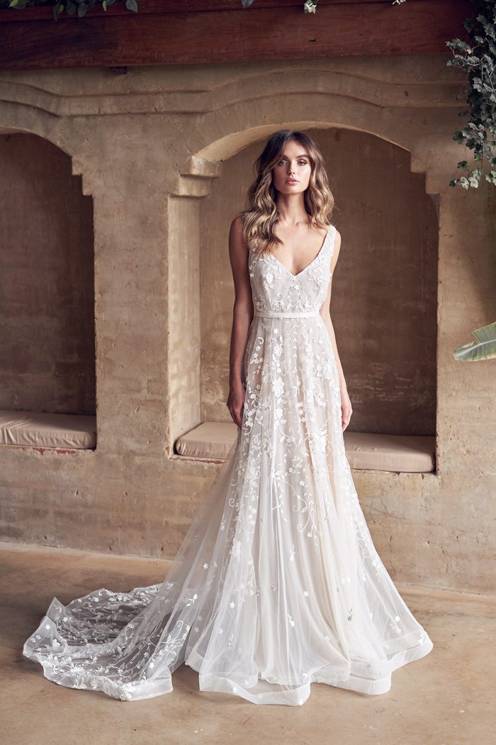 Quiz Which Wedding Dress Style From Anna Campbells Wanderlust Collection Best Fits Your 8622