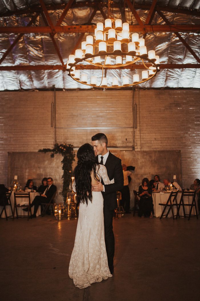 Elegant Bohemian Wedding at The Icehouse Phoenix | Junebug Weddings