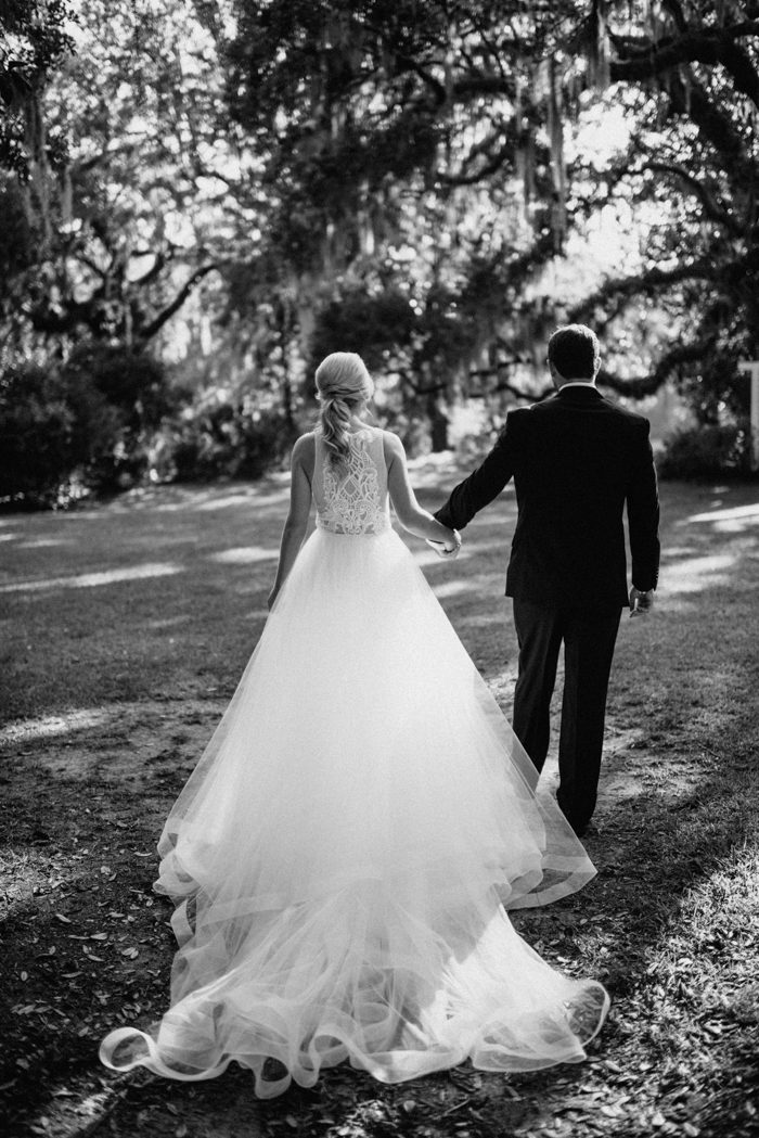 This Legare Waring House Wedding is Pure Charleston Chic | Junebug Weddings