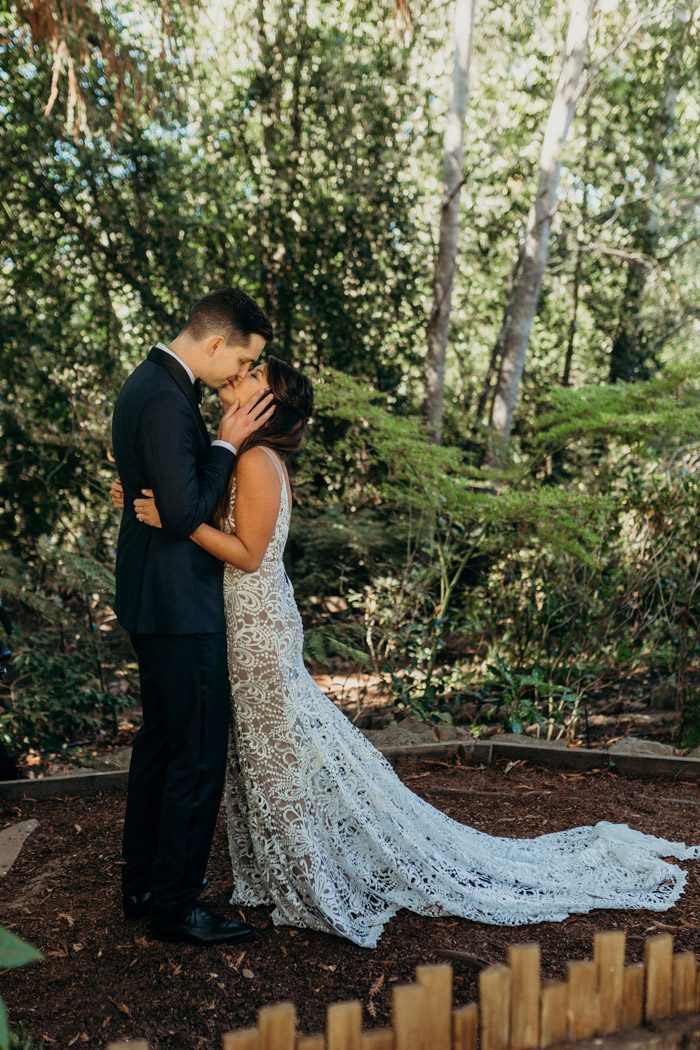 This Sand Rock Farm Wedding was Filled with Elegant Whimsy | Junebug ...
