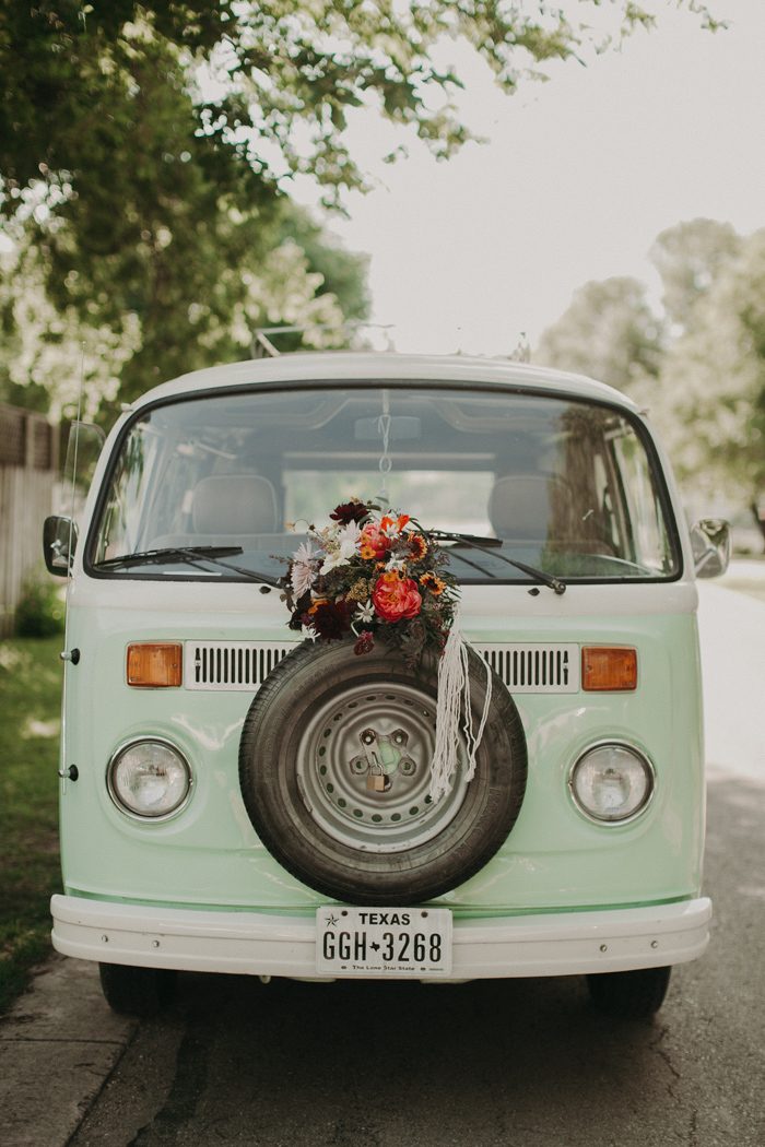 75 Guests Enjoyed the Vintage Vibes at This Austin Wedding at The ...