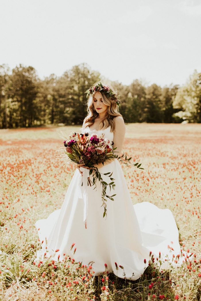 If the Black Barn at This Three Oaks Farm Wedding Doesn't Steal Your ...