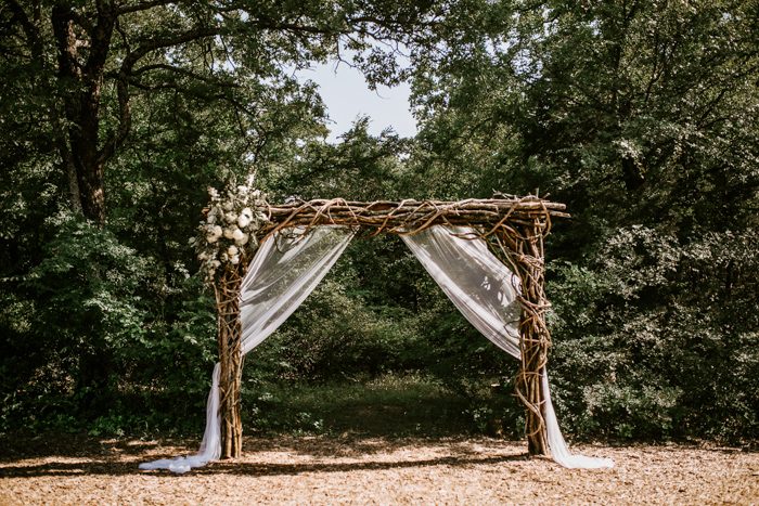 Elegant Rustic Aubrey, Texas Wedding at The Grove | Junebug Weddings