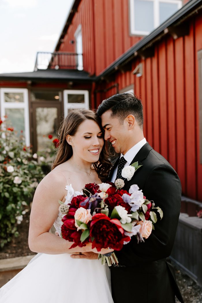 Gorgeous Oregon Farm Wedding With An Edgy Twist Junebug Weddings