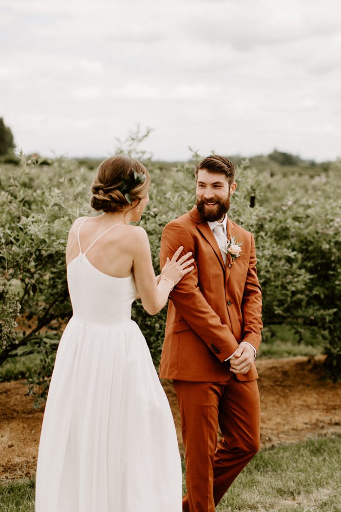 Rust And Blush Beaverton Wedding At The Butler Barn Junebug Weddings 1023