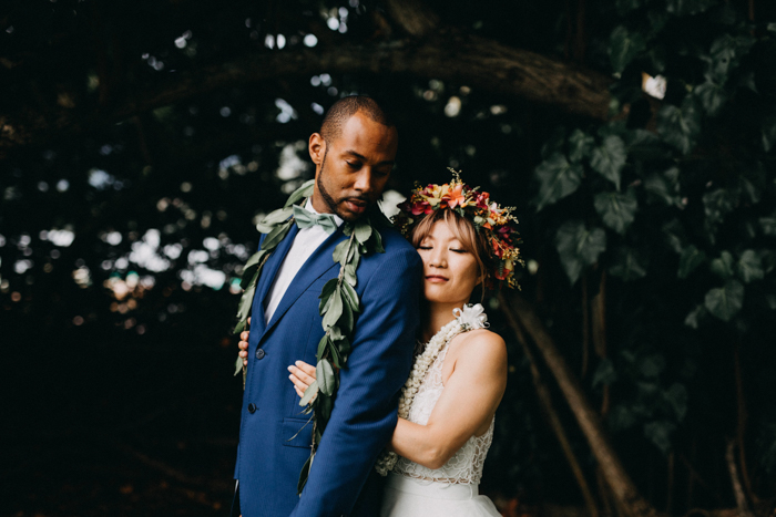 hawaiian wedding apparel