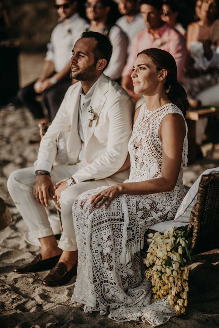 This Couple Relied On Local Fare To Create Their Authentic Colombian Wedding At Casa Kapikua 7394