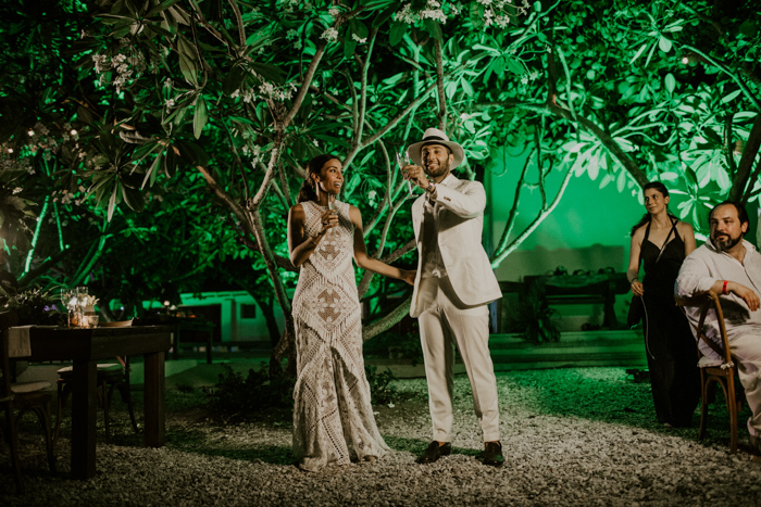 This Couple Relied On Local Fare To Create Their Authentic Colombian Wedding At Casa Kapikua 3418