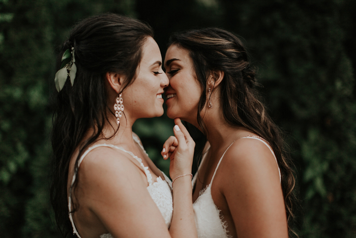 Minimalist Glam Garden Wedding At Madsens Greenhouse Junebug Weddings 3042