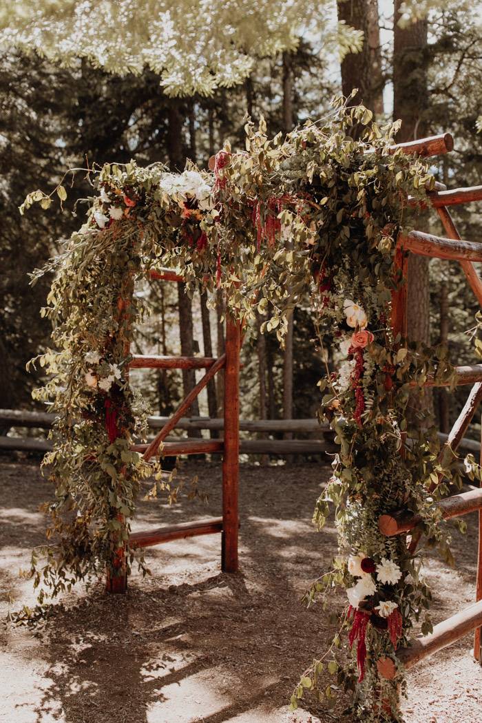 Just Like This Couple's Love, This Skyliner Lodge Wedding in Bend, OR ...