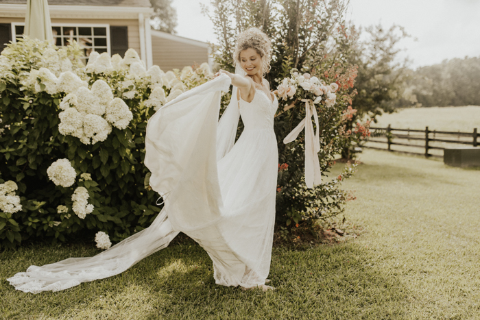 This Shabby Chic Virginia Wedding At The Barn At Timber Creek Took