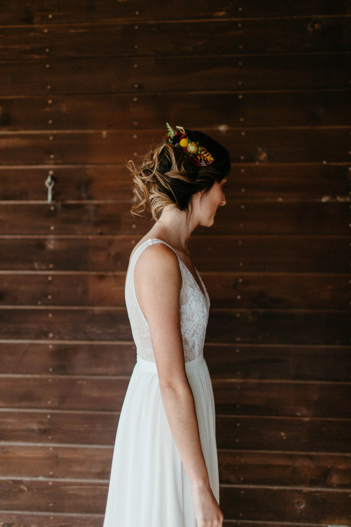 Colorful '70s Boho Wedding at The Greenhouse at Driftwood Junebug