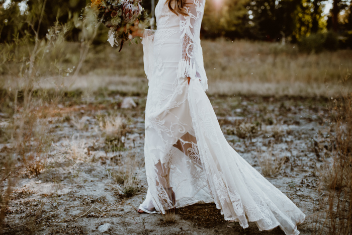 Boho Big Bear Lake Wedding at Noon Lodge at Mallard Bay | Junebug Weddings