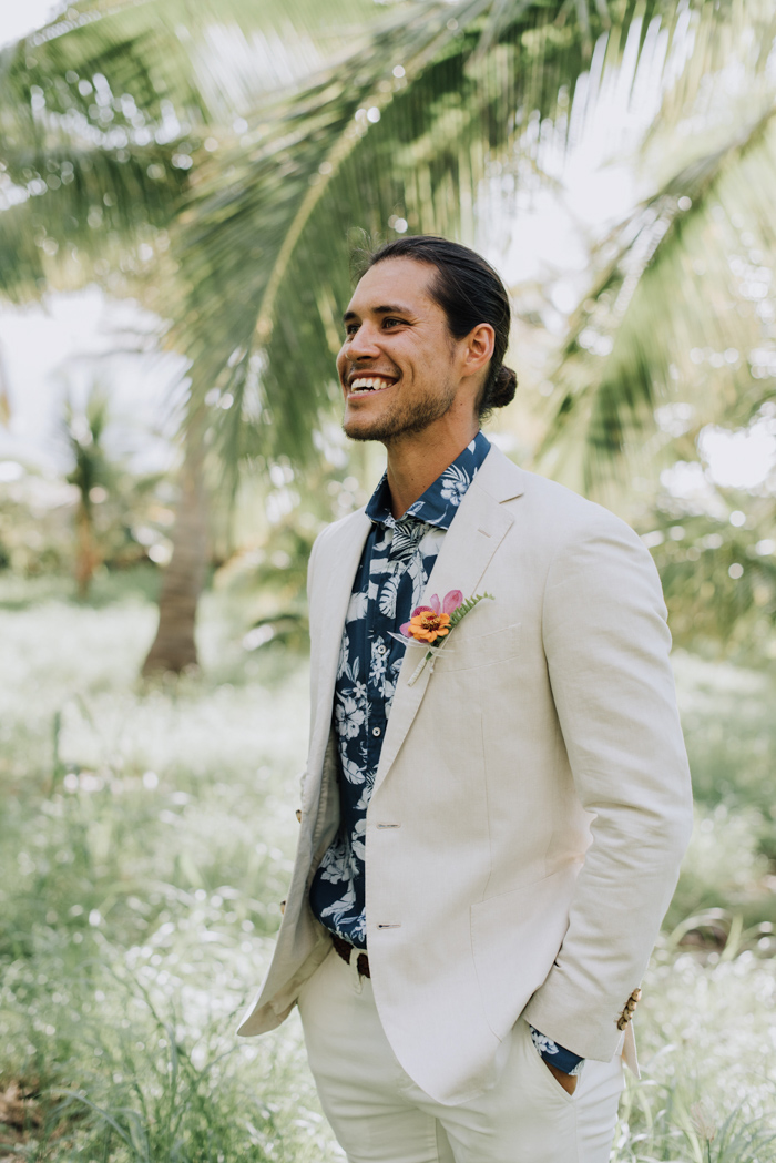 hawaiian wedding apparel