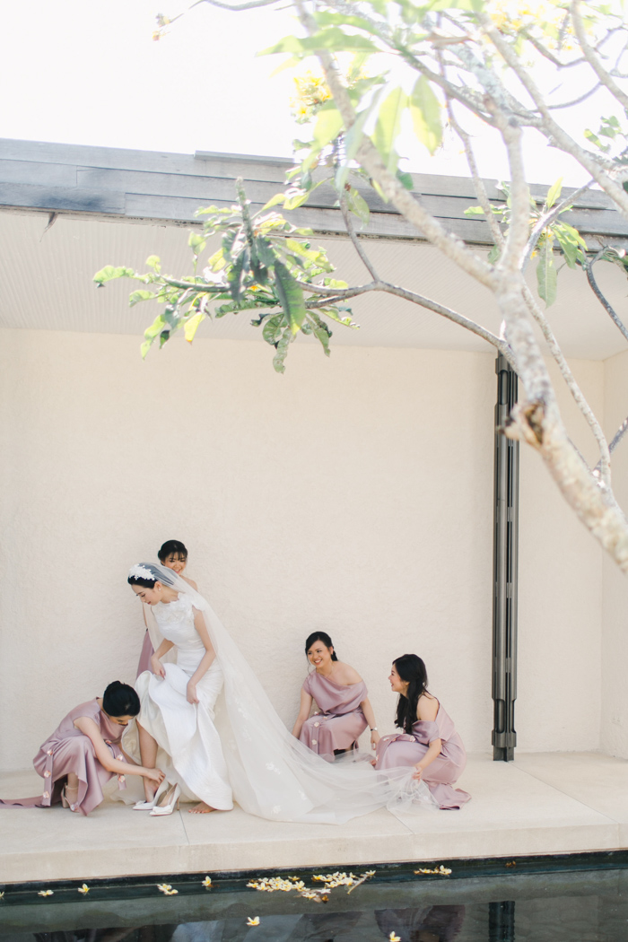  Natural  Luxe Beach Inspired Bali  Wedding  at Alila Villas 