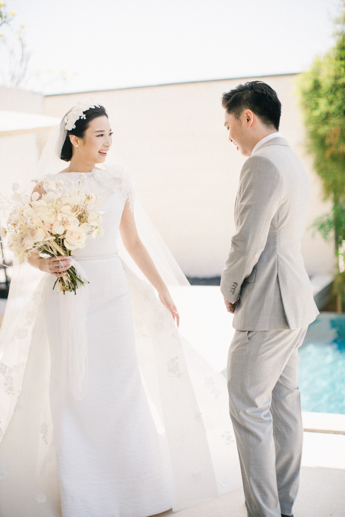 Natural Luxe Beach Inspired Bali Wedding At Alila Villas Uluwatu