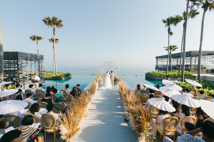 Natural Luxe Beach Inspired Bali Wedding At Alila Villas Uluwatu Junebug Weddings