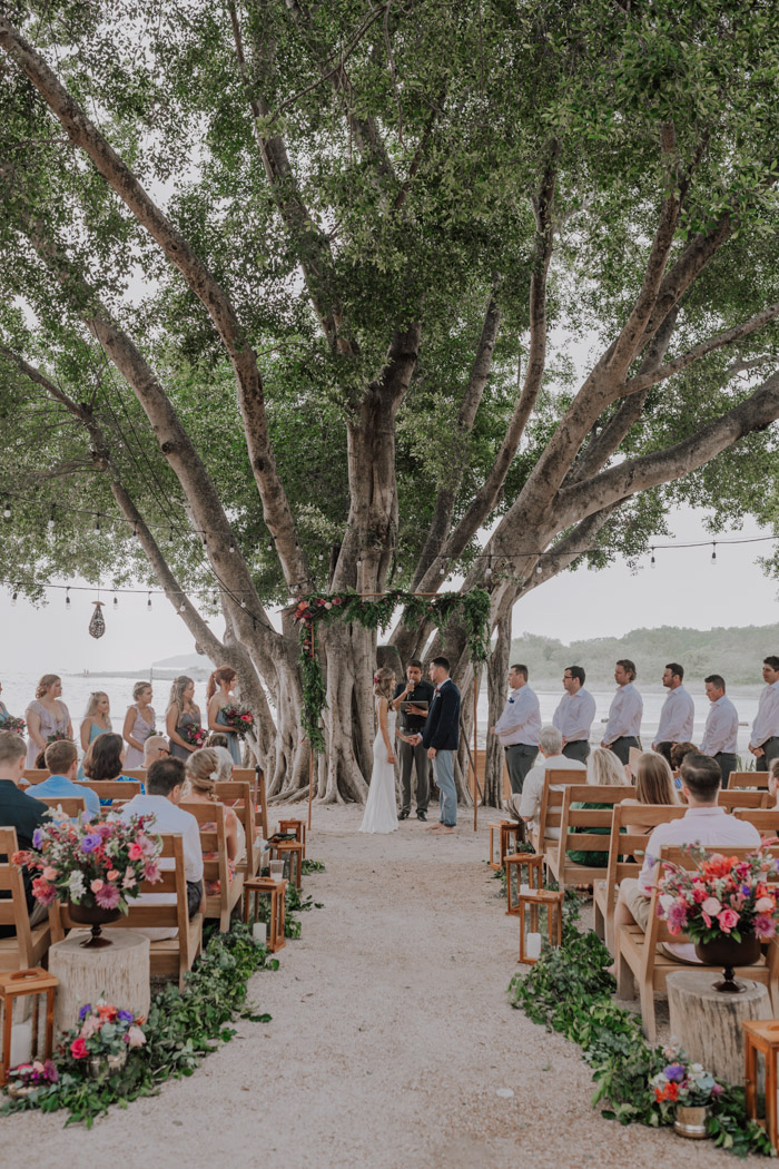 Tropical Glam Costa Rica Wedding At Pangas Beach Club Junebug Weddings