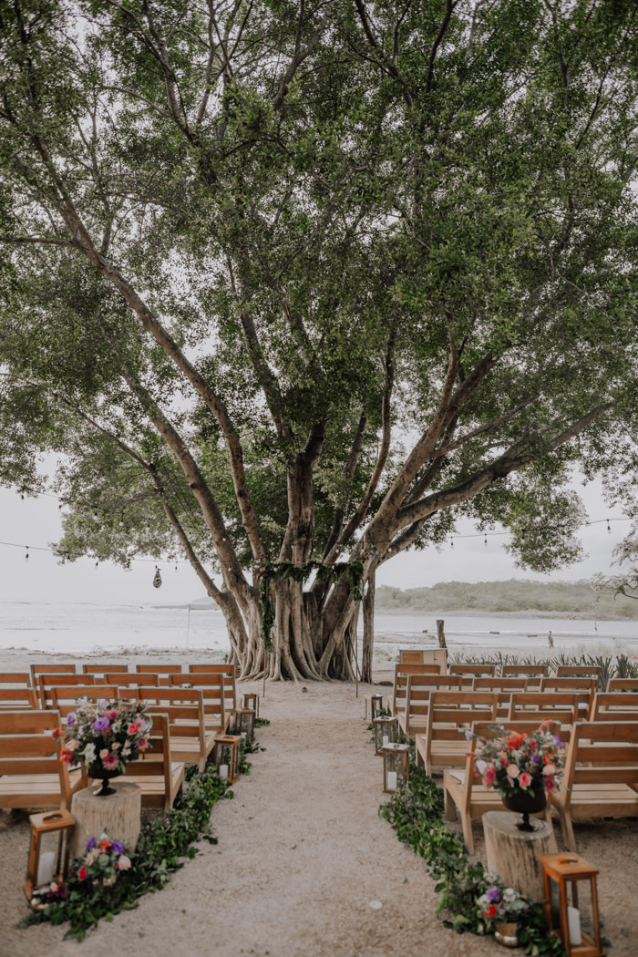 Tropical Glam Costa Rica Wedding At Pangas Beach Club Junebug Weddings