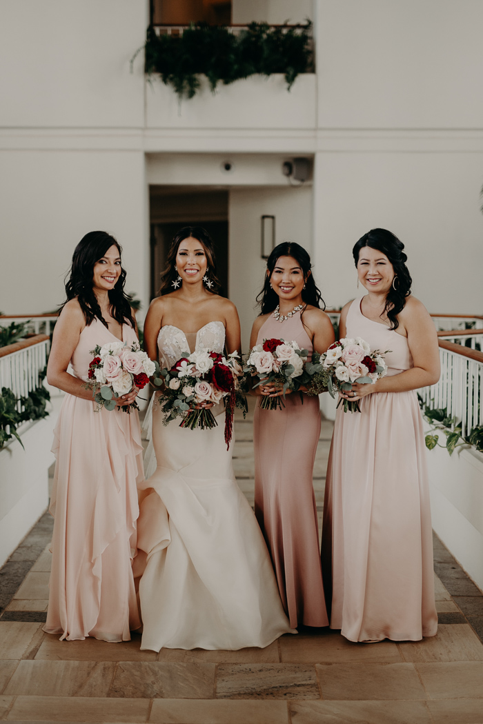 Classy Meets Tropical in this Gorgeous Four Seasons Resort Oahu Wedding ...
