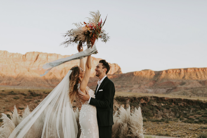 Boho Festival Wedding at Under Canvas Zion – Lauren Mihae Photo