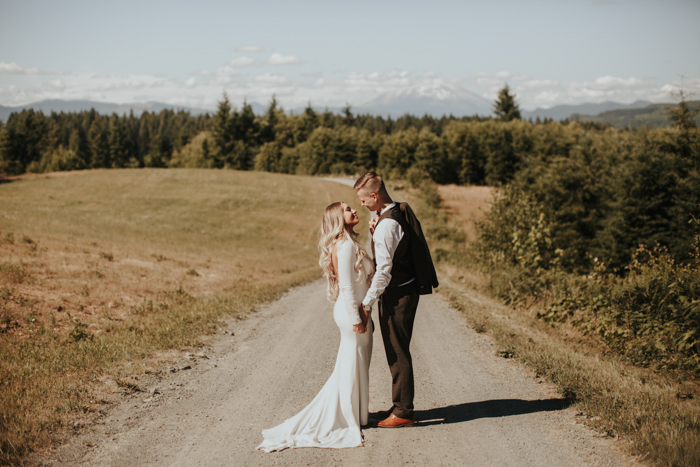 This Folksy Windy Ridge Washington Wedding Incorporated the Groom's ...