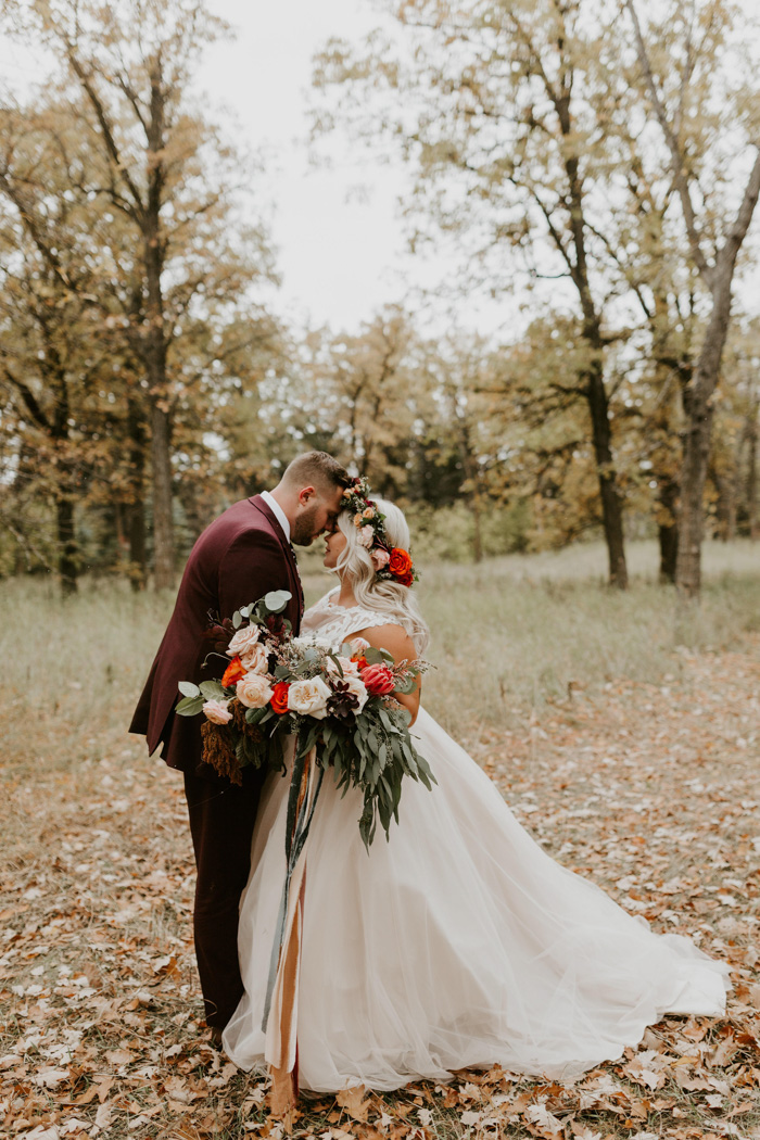 This Gorgeous Winnipeg  Wedding  Took a Minimalist Approach 