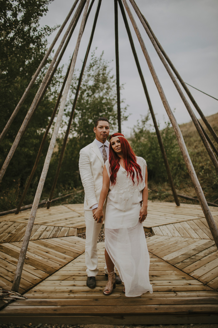 This Traditional Ojibwe Wedding at Wanuskewin Heritage Park will