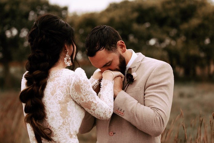 58 Romantic Wedding Photos That Will Melt Your Heart