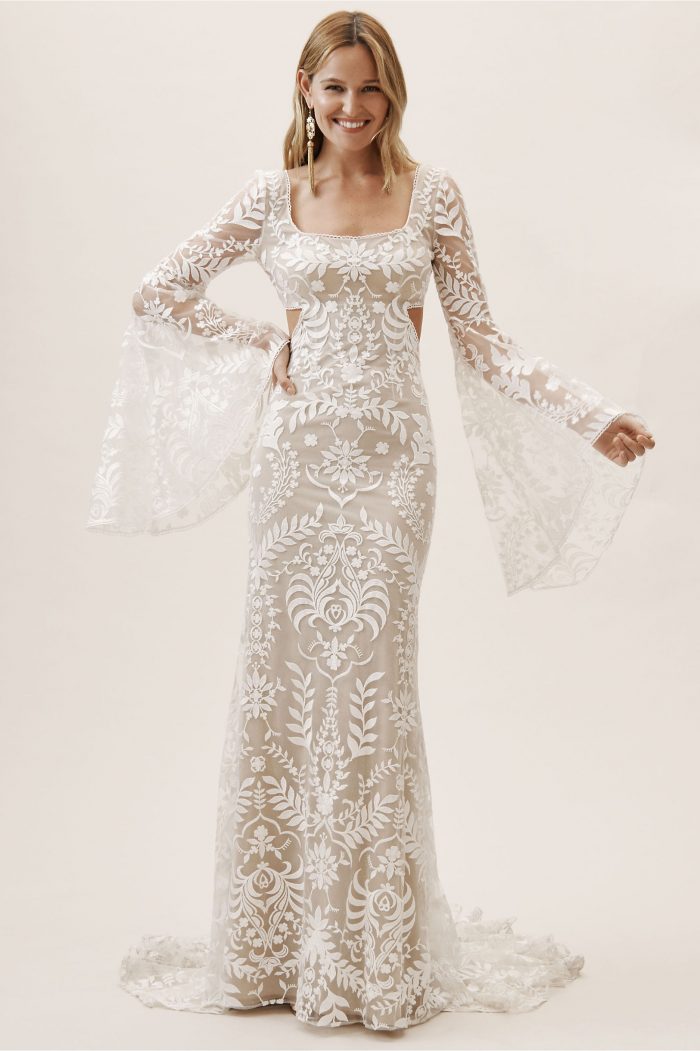 oh baby plunging lace trumpet gown