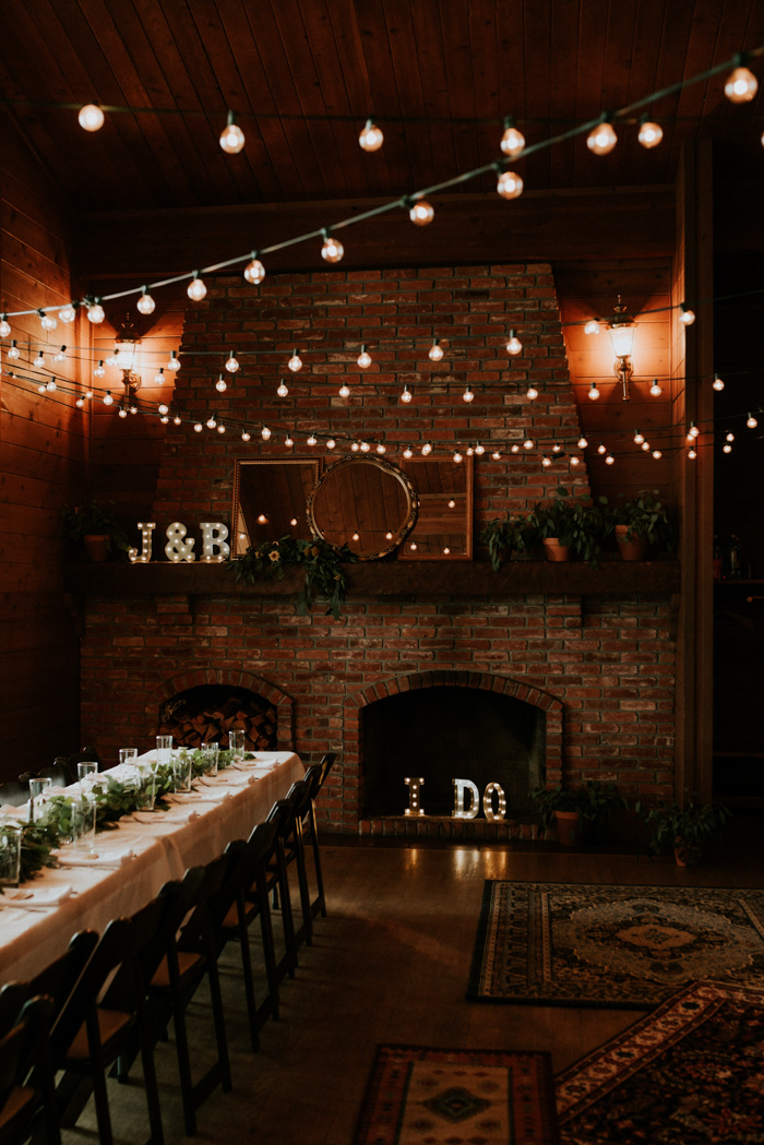 9 Tips For Decorating Your Wedding Reception On A Budget