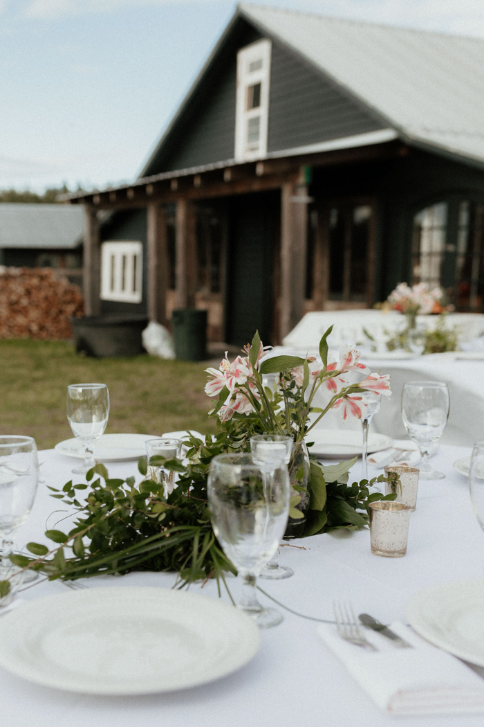 This Couple Personalized Their Lopez Island Wedding with Tons of DIY Details | Junebug Weddings