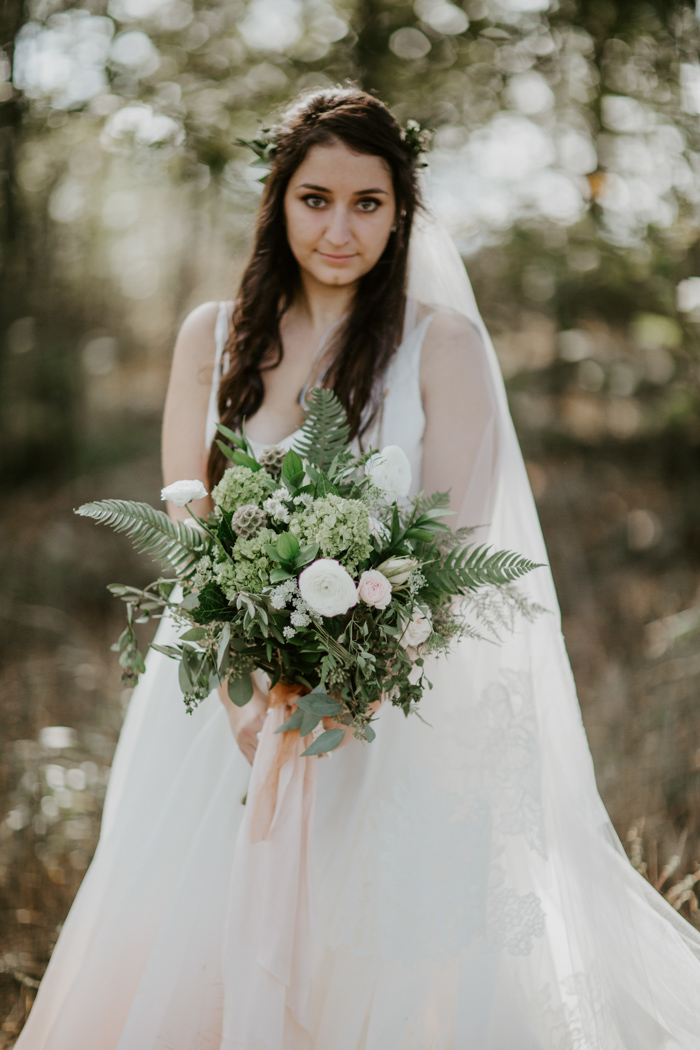 This Glamping Inspired Appalachian Trail Wedding Takes Natural Details ...