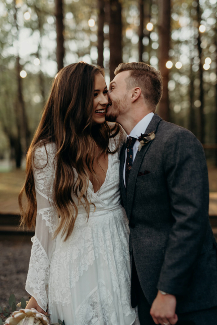 Boho Vintage Tennessee Wedding at Hiwassee River Weddings | Junebug ...