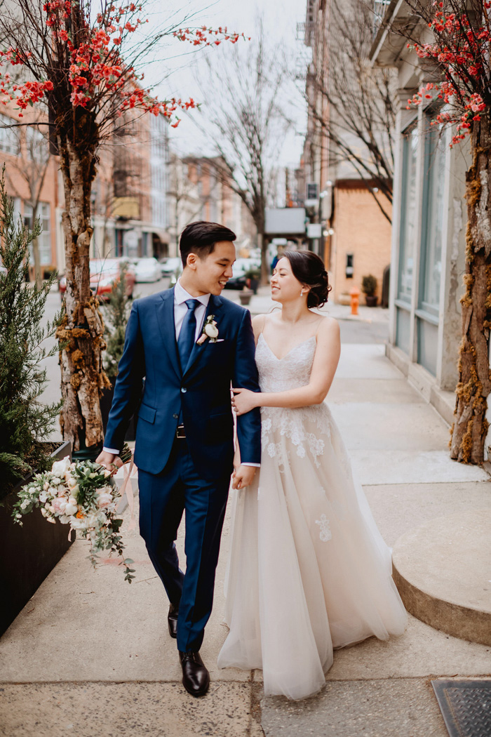 This Unbelievably Dreamy Fairmount Park Horticulture Center Wedding ...