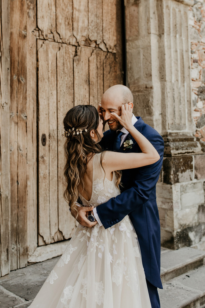 This Antique Inspired Mexican Wedding at Hacienda Acamilpa Brings the ...