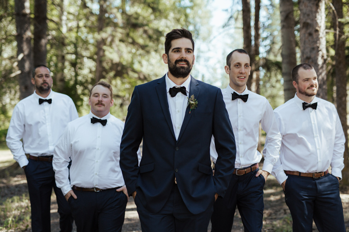 This Chic Frontier Farwest Fishing Lodge Wedding is Anything But Rustic ...