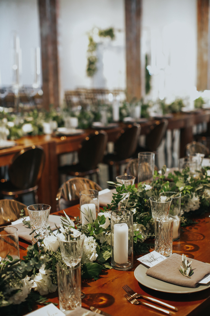 This Creative Luxe Los Angeles Loft Wedding Combines Industrial Vibes ...