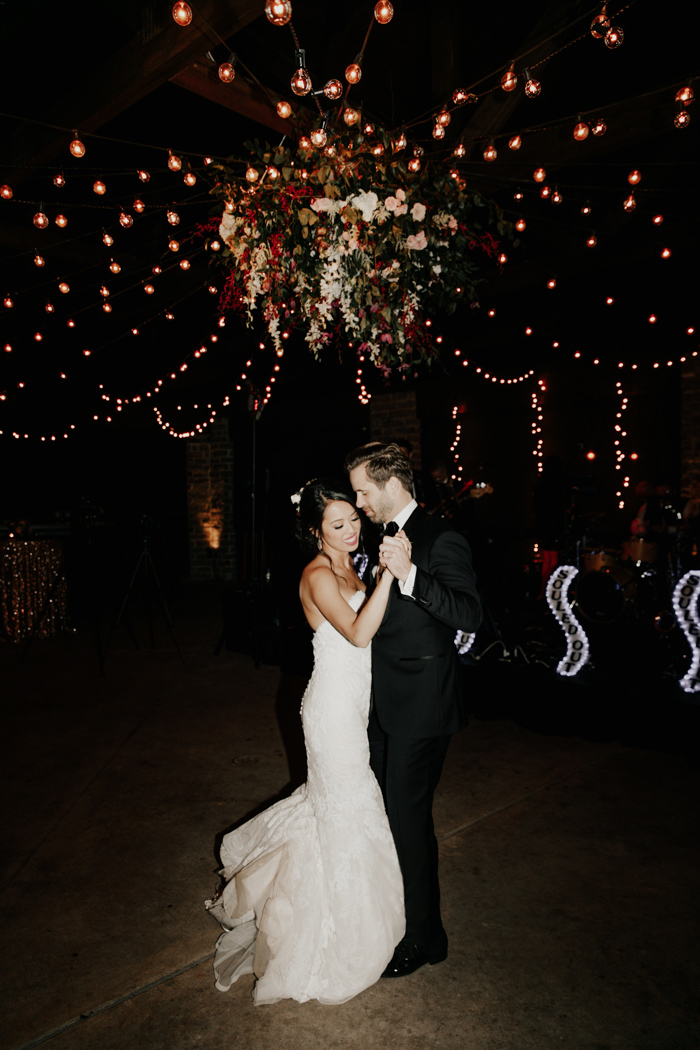 It Doesnt Get More Glam Or Romantic Than This Coles Garden Wedding In Oklahoma City 5237