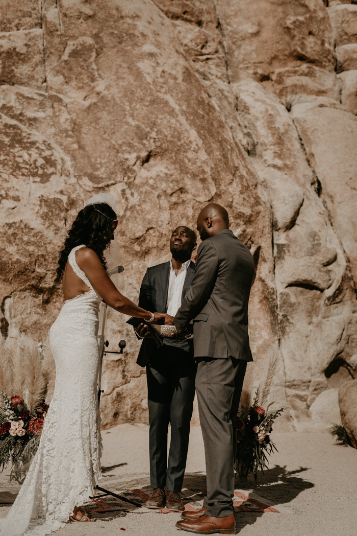 This Diy Joshua Tree National Park Wedding Showed Off The Natural Beauty Of Both The Desert And 2908